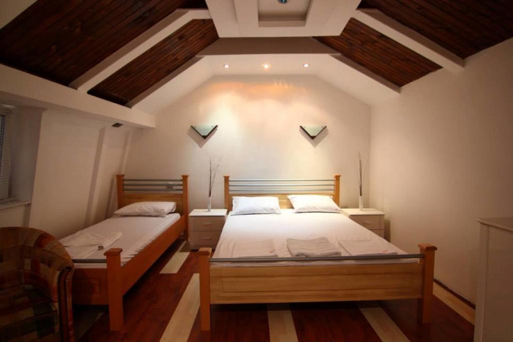Lira Inn Ni Habitación foto